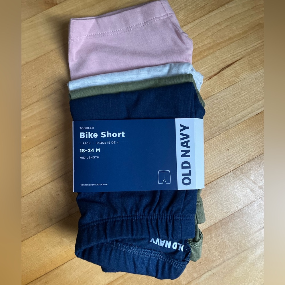 Old Navy Bike Short 4 pack size 18-24 months navy grey green pink